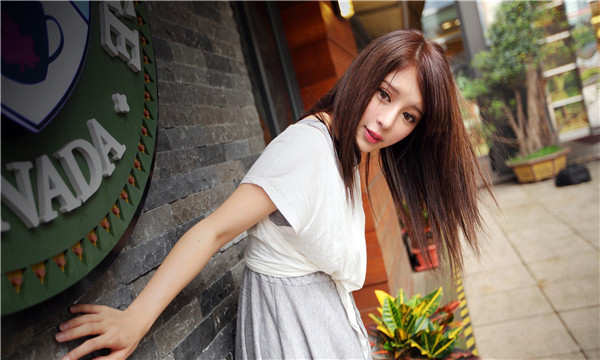无为想找一个女性生孩子给报酬-｛找个女人生孩子多少钱｝